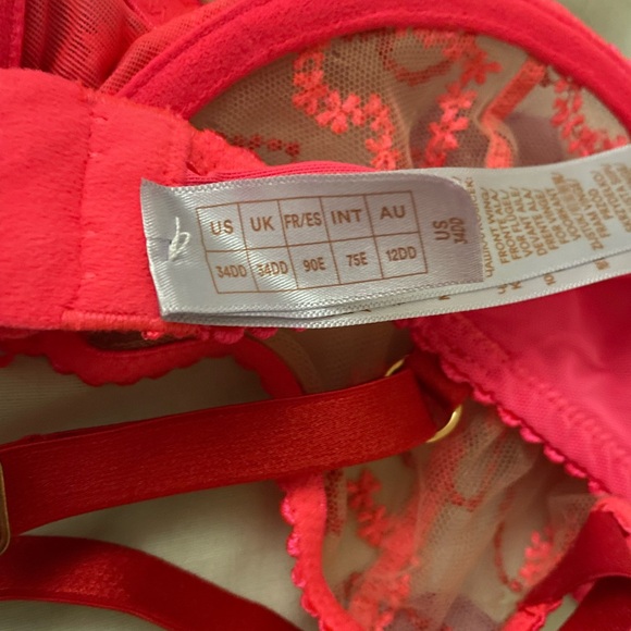 Savage x Fenty Valentines Day Bra - Picture 5 of 5